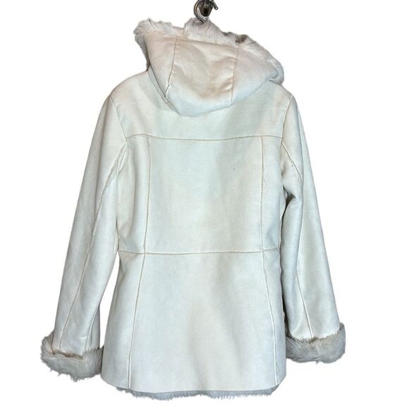 Twenty twenty women’s white faux fur Duffle coat large fuzzy Eskimo - Picture 4 of 8